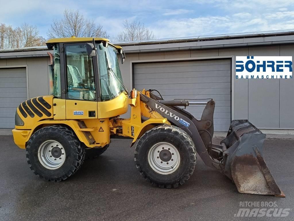 Volvo L 30 B Utovarivači na kotačima