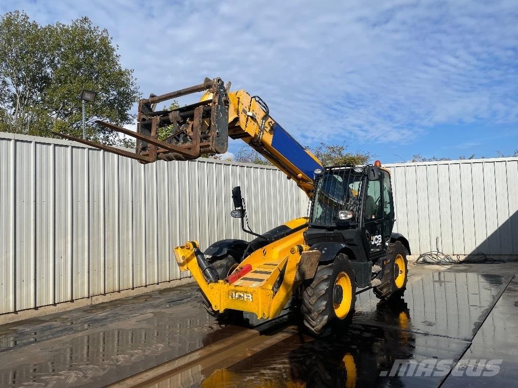 JCB 540-140 Hi Viz Teleskopski viličari