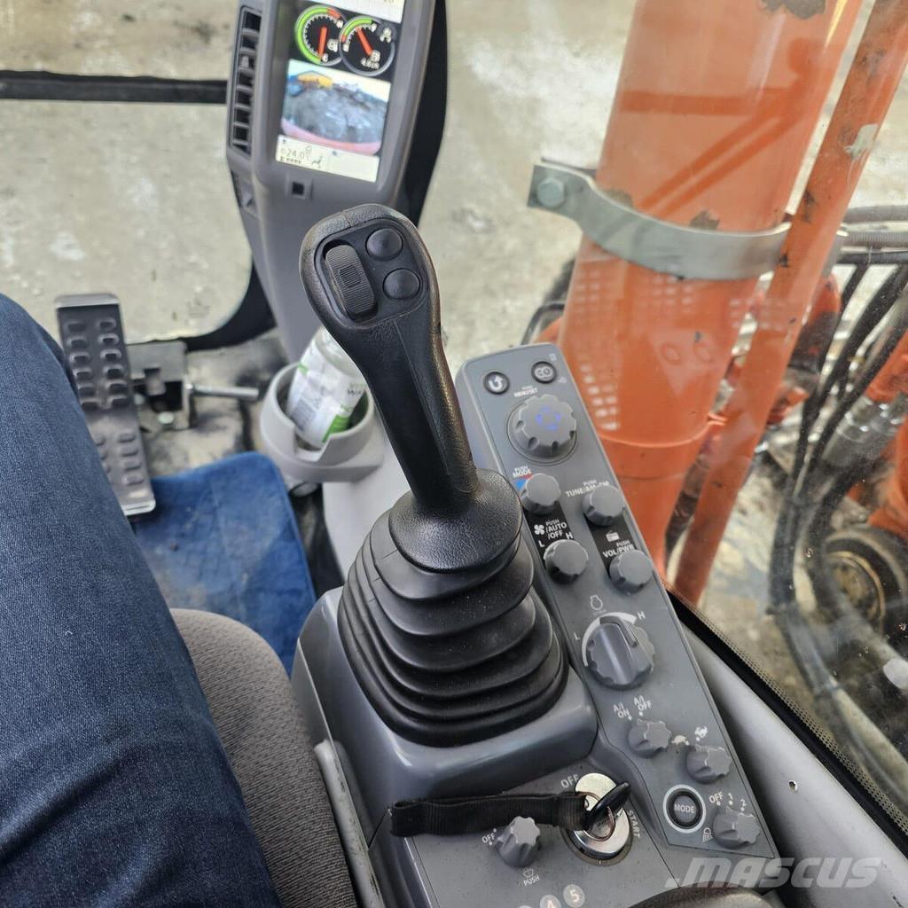 Hitachi ZX350LC-6 Bageri gusjeničari