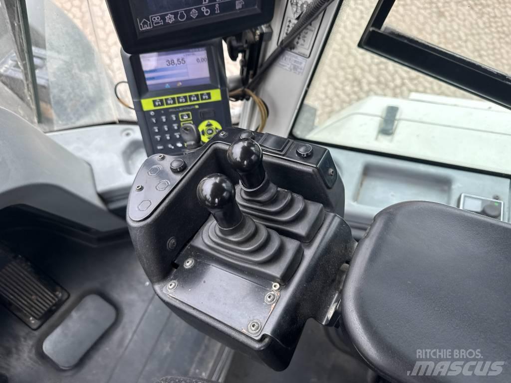 Liebherr L576 Utovarivači na kotačima