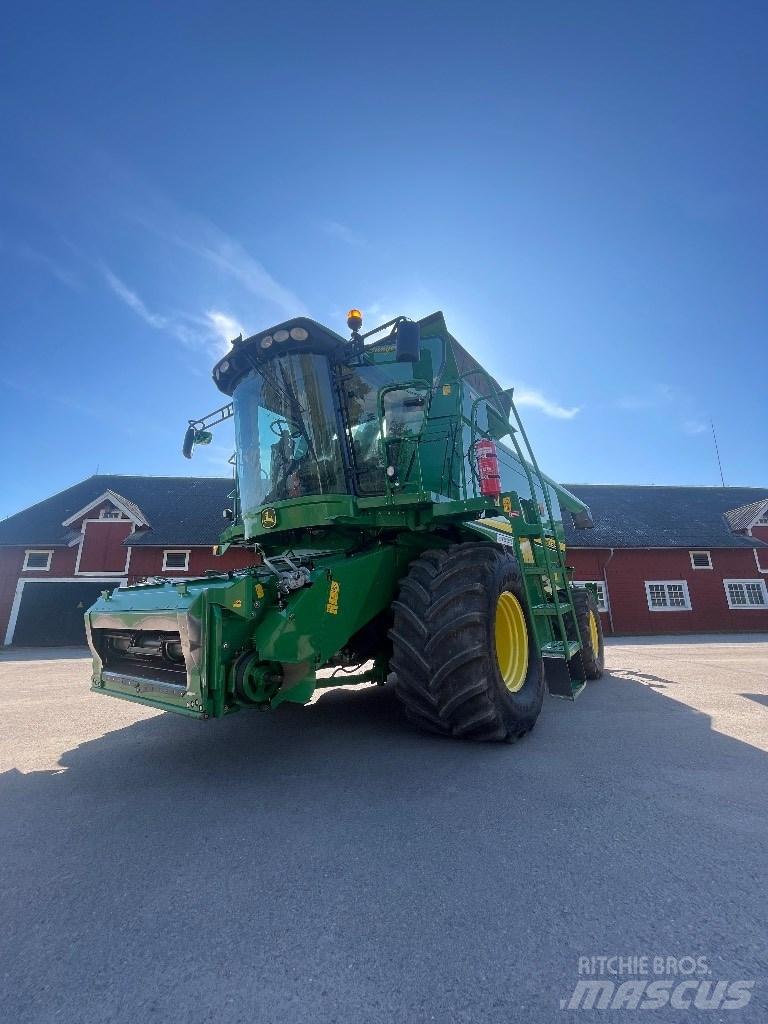 John Deere T670 Kombajni