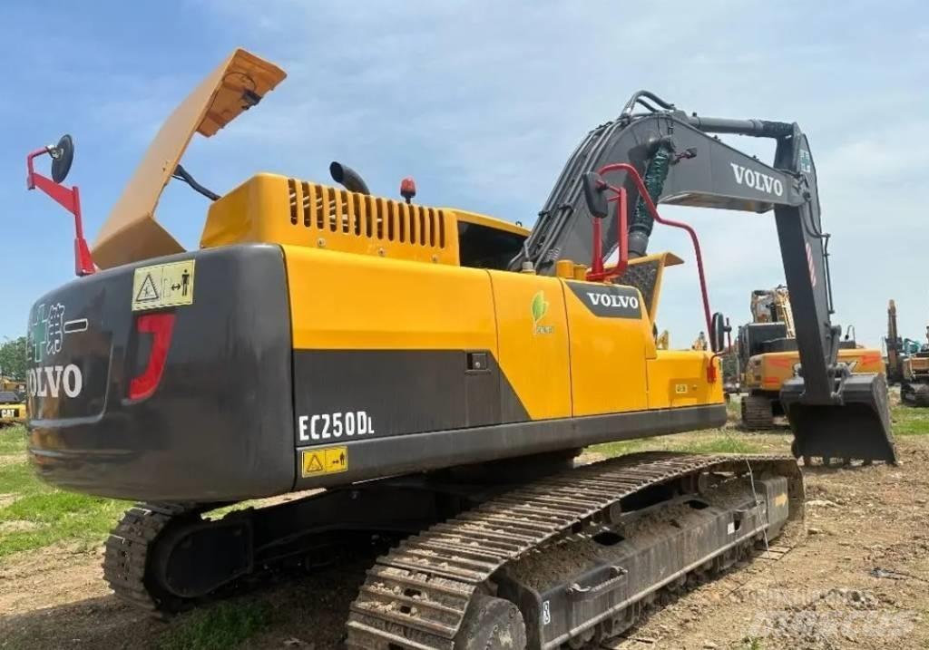 Volvo EC 250 D L Bageri gusjeničari