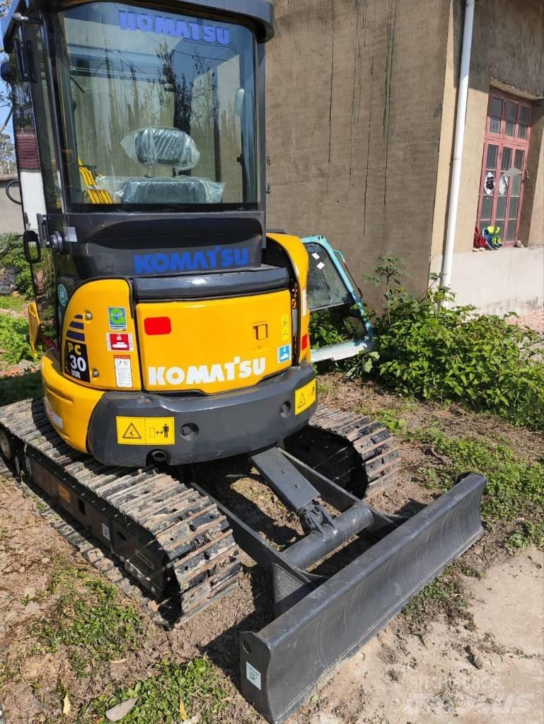 Komatsu PC 30 MR Mini bageri <7t