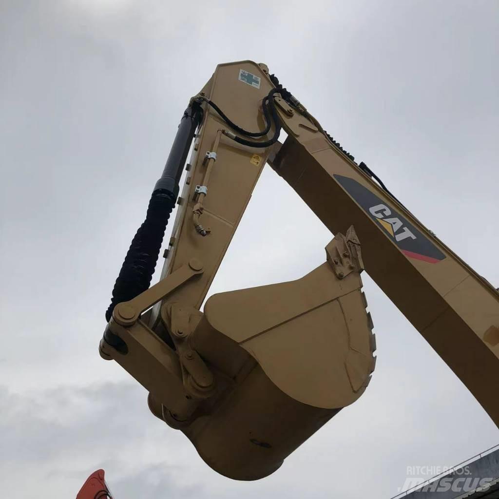 CAT 330D2L Bageri gusjeničari
