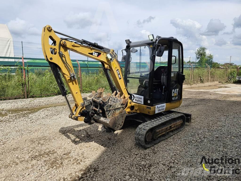 CAT 302.4 D Mini bageri <7t