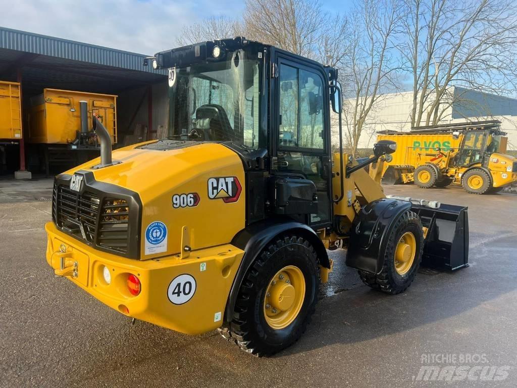 CAT 906 Utovarivači na kotačima