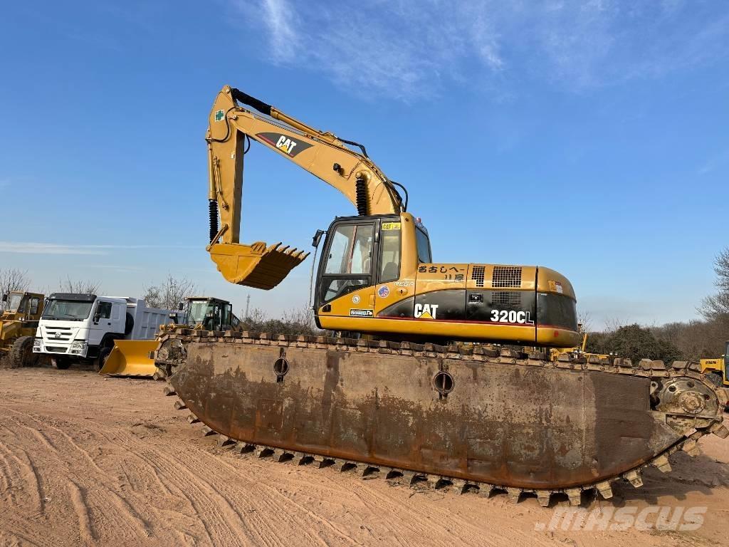 CAT 320 C L Amfibijski bageri