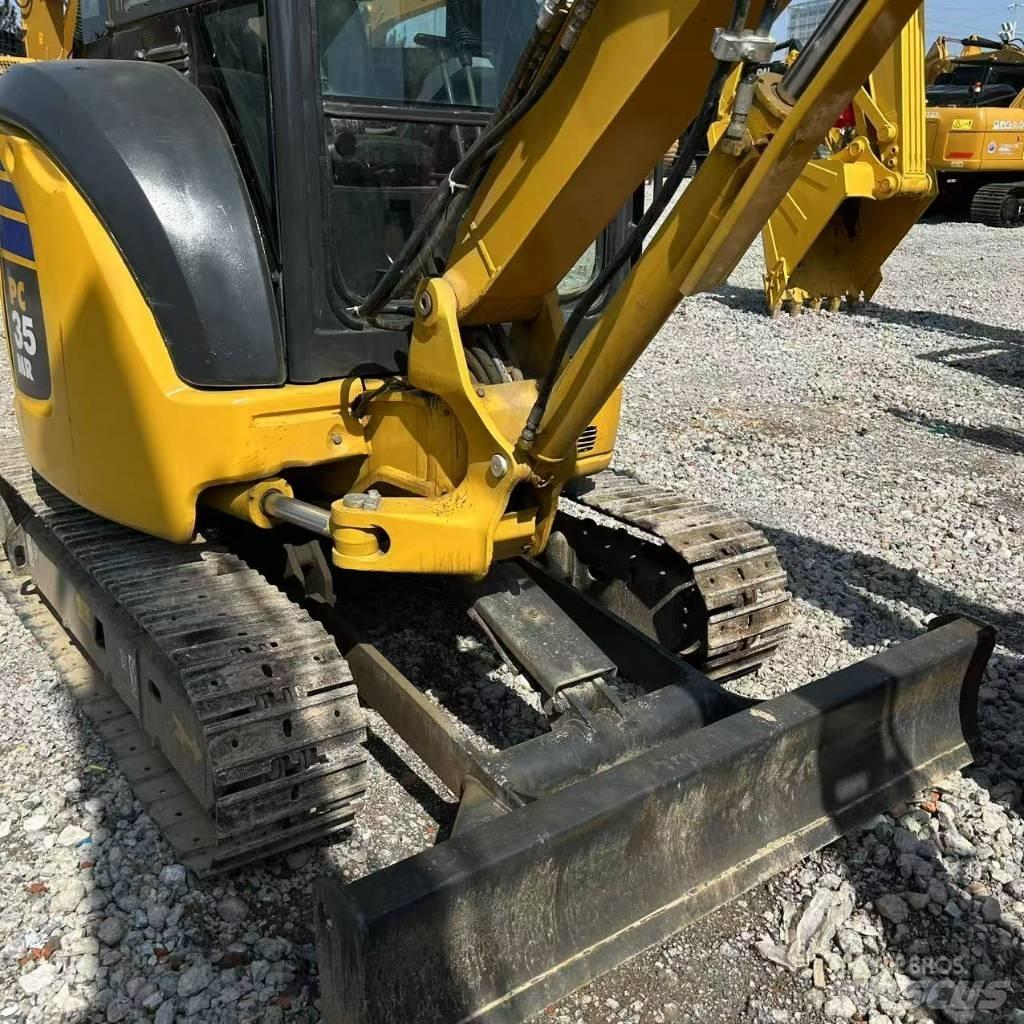 Komatsu 35 Bageri gusjeničari