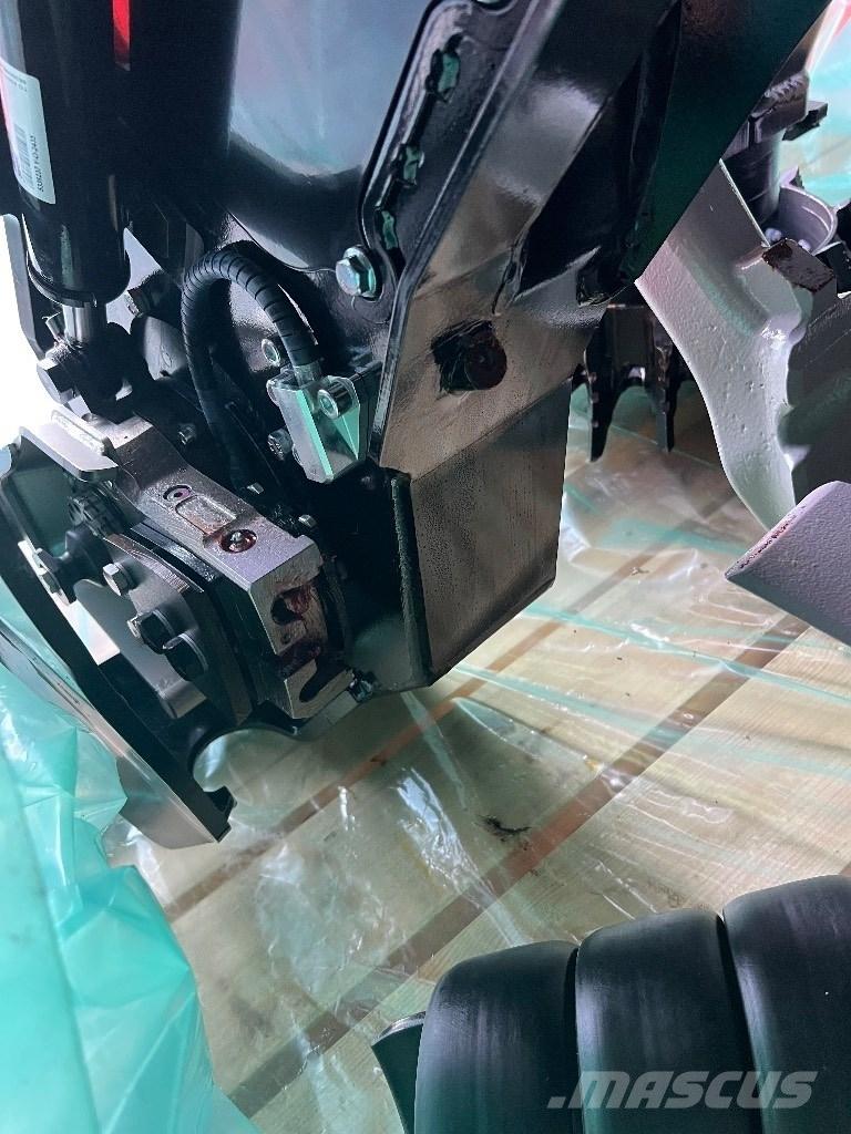 Komatsu C 144 Strojevi za kleščenje grane drveća