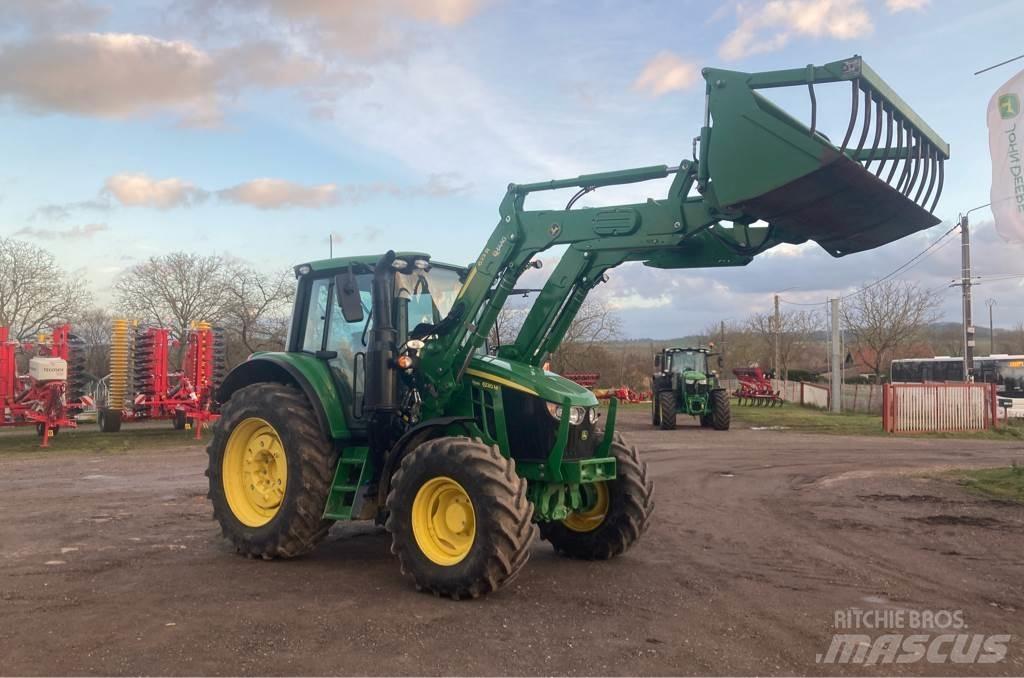 John Deere 6120M Traktori