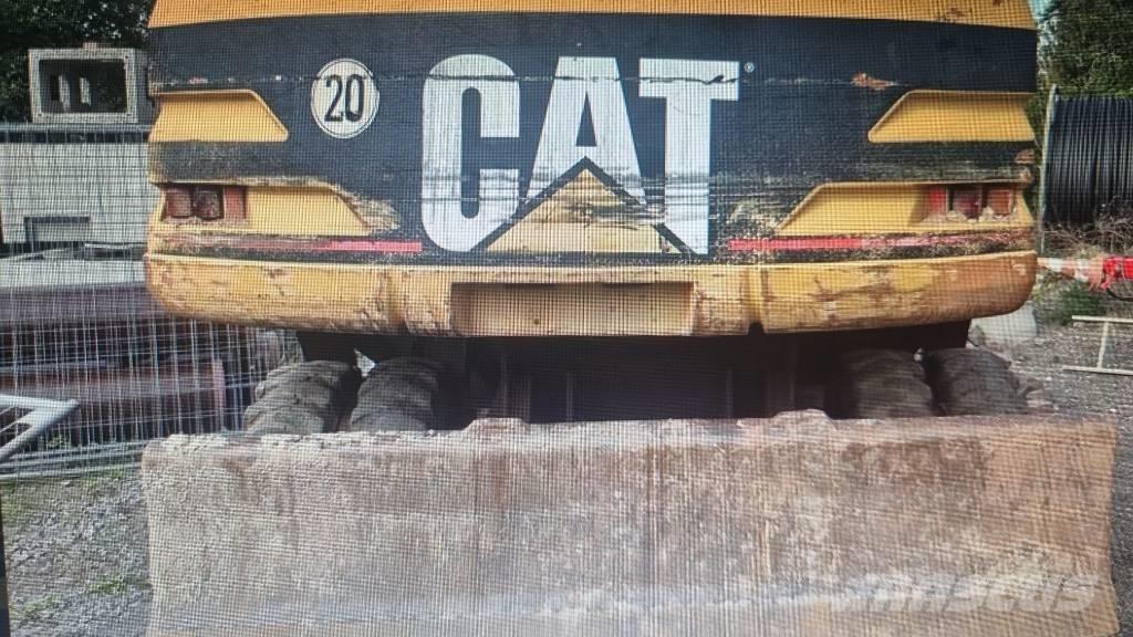 CAT M 315 Bageri na kotačima