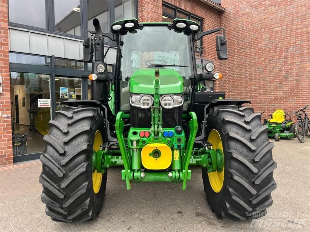 John Deere 6120M Traktori