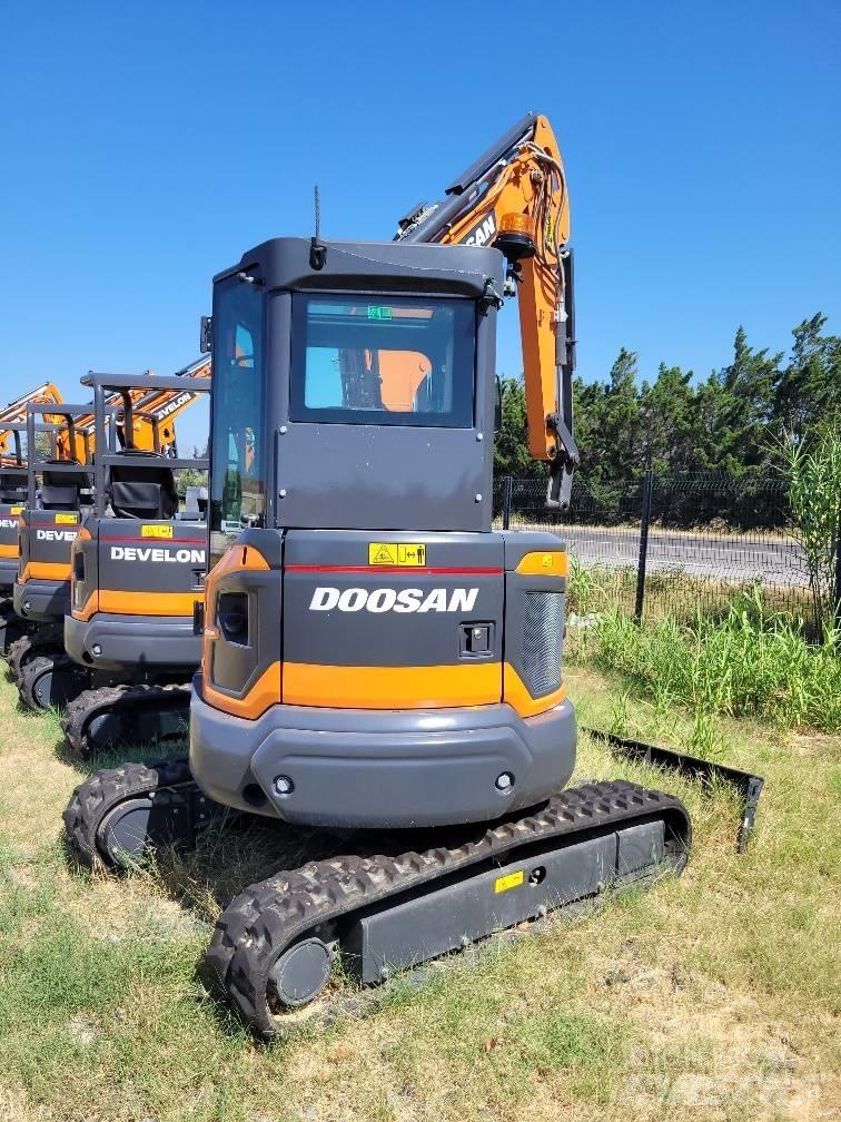 Doosan DX35Z-7 Mini bageri <7t