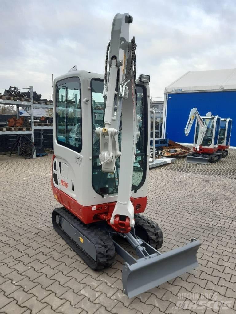 Takeuchi TB216 V2 Mini bageri <7t