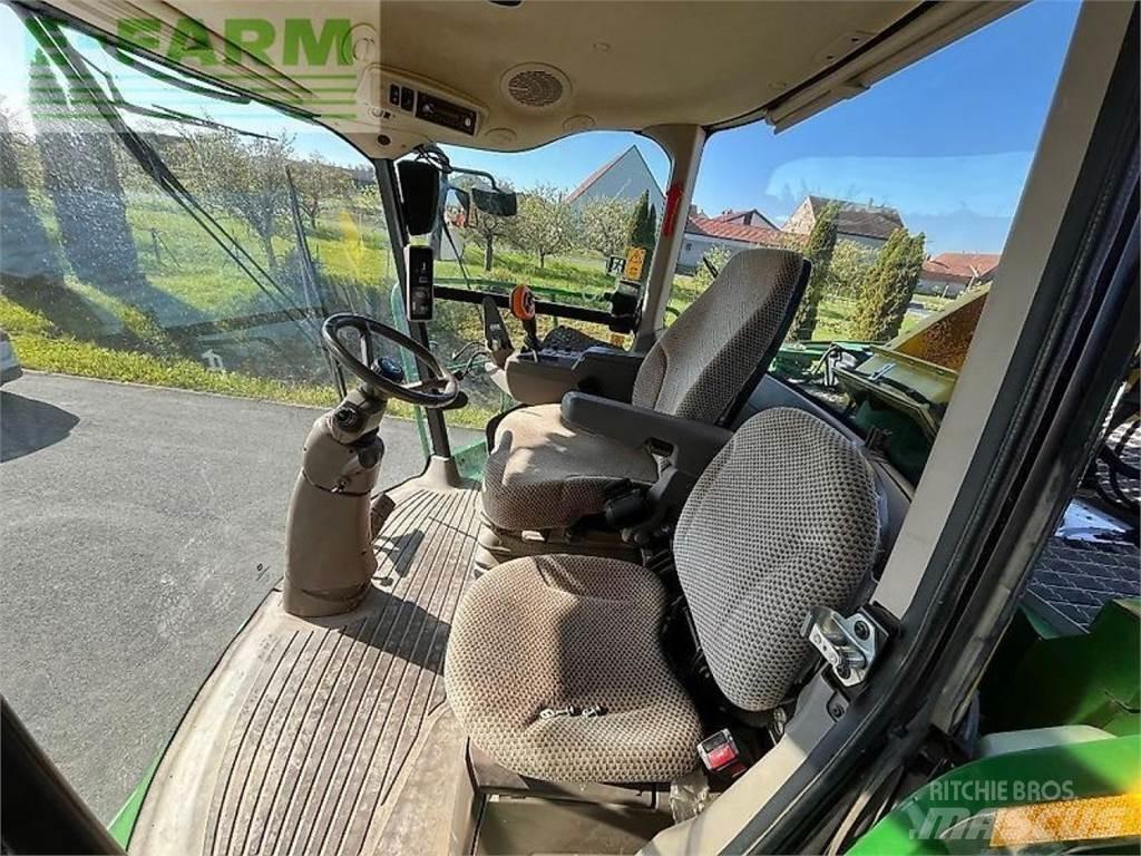 John Deere 8600 Strojevi za krmu na vlastiti pogon