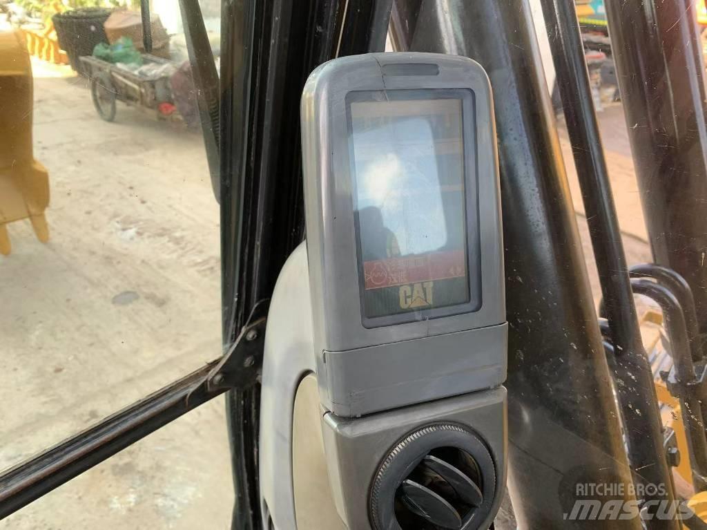 CAT 320D Bageri gusjeničari