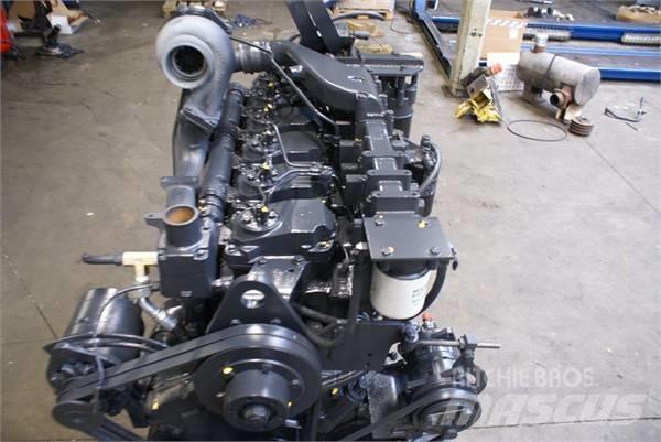 Komatsu SA6D125 E2 Motori