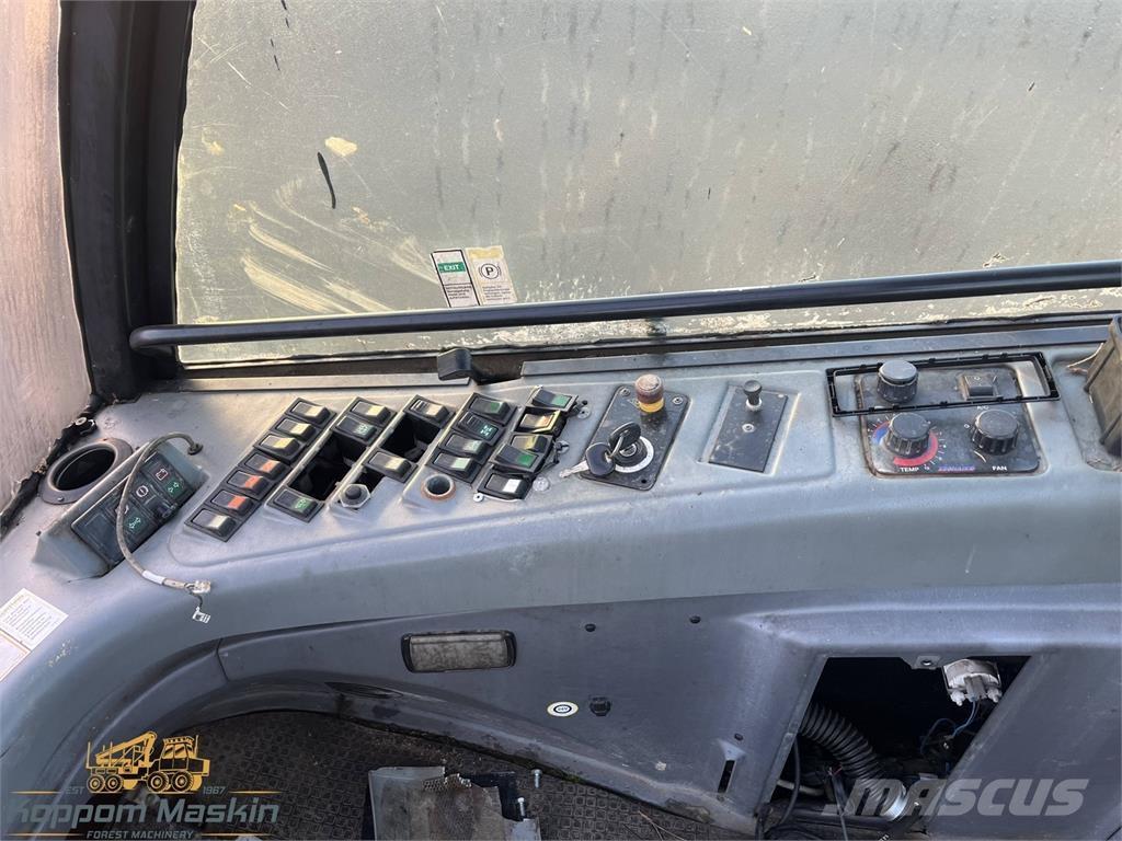 Timberjack 1270C Kabine i unutrašnjost