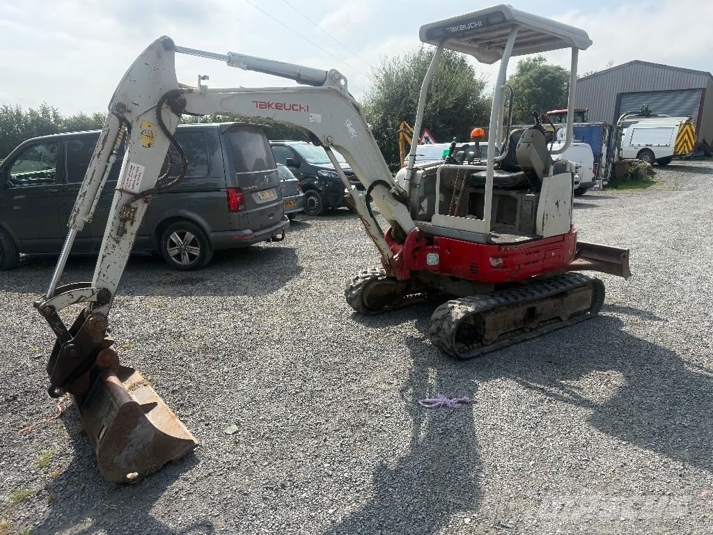 Takeuchi TB 23 R Mini bageri <7t