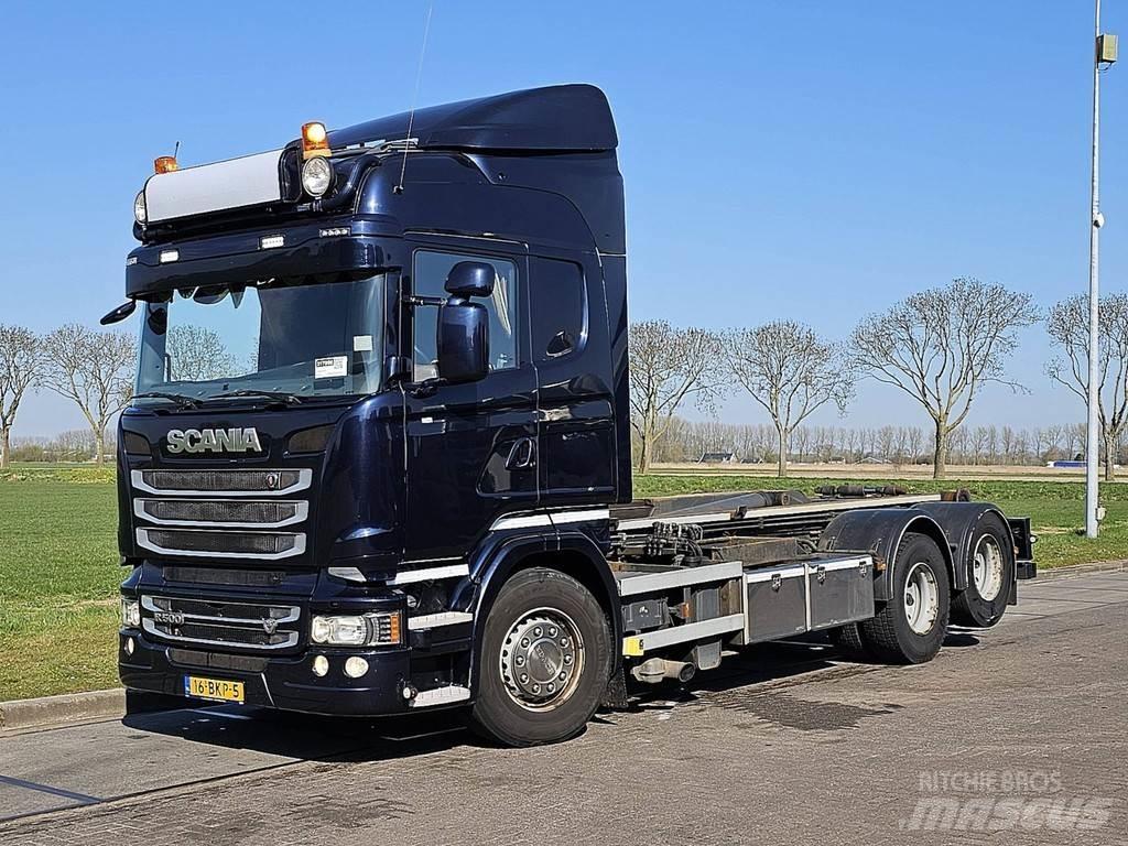 Scania R500 Rol kiper kamioni s kukama za dizanje