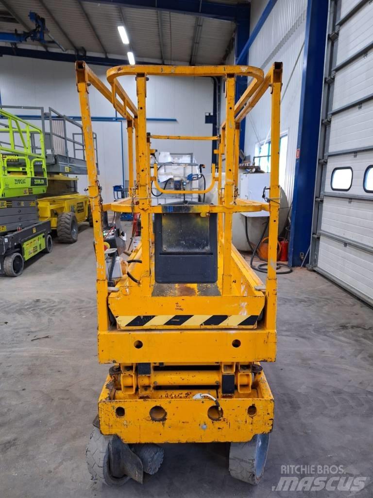 Haulotte Compact 8 Škaraste platforme