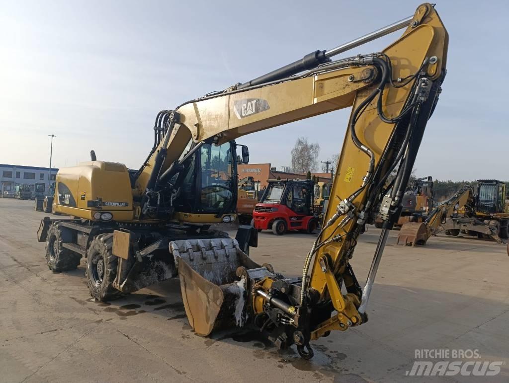 CAT M 313 D Bageri na kotačima