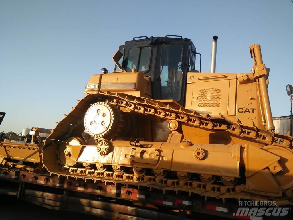 CAT D 6 T LGP Buldožeri gusjeničari