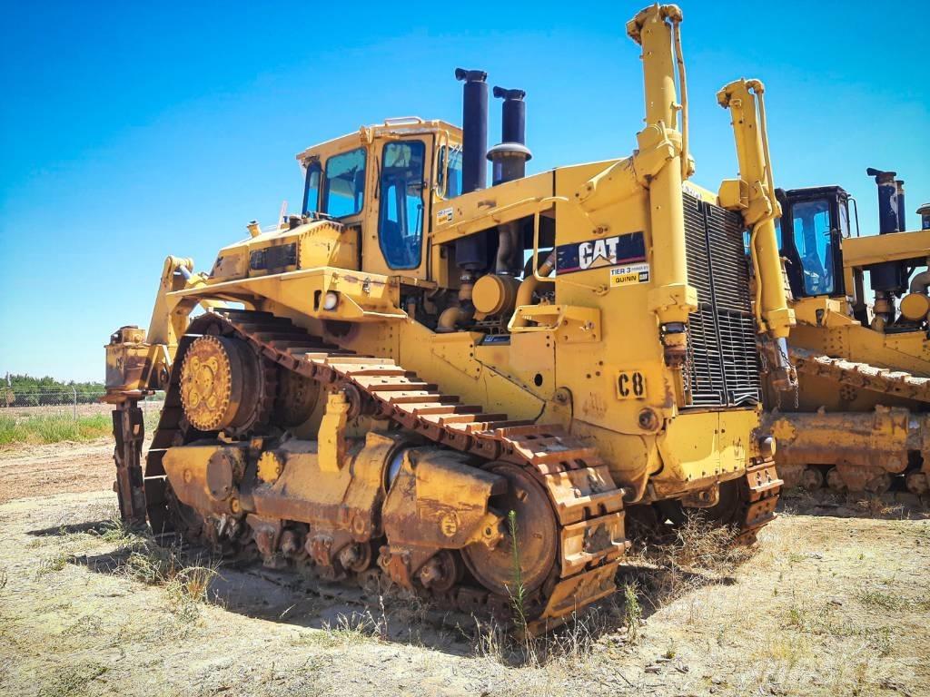 CAT D10 Buldožeri gusjeničari