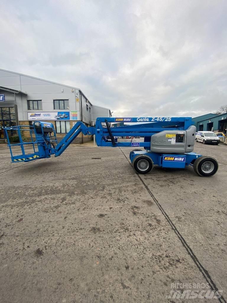 Genie Z 45/25 J Zglobne podizne platforme