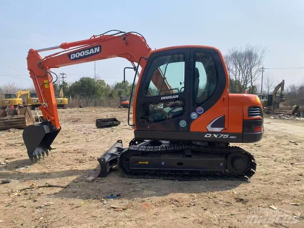 Doosan DX75 Mini bageri <7t