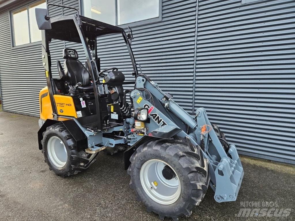 GiANT v452t hd xtra Mini utovarivači