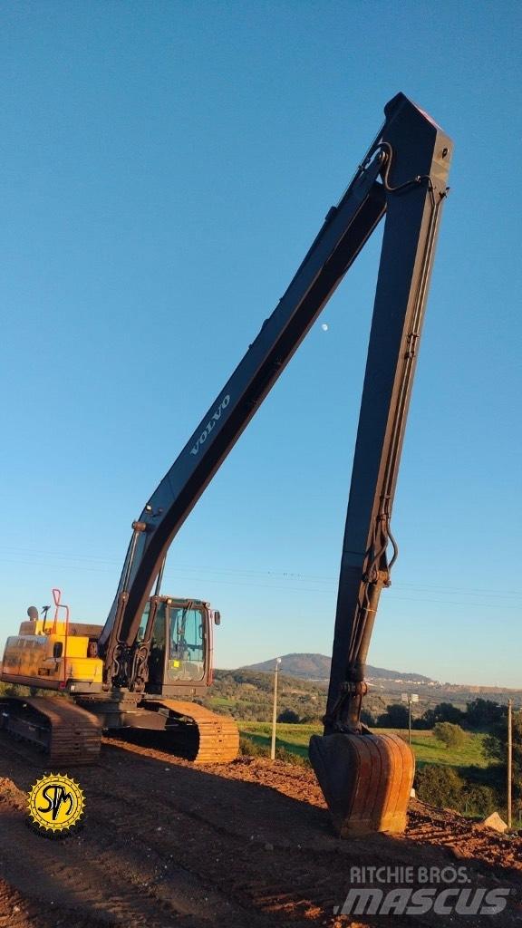 Volvo EC 250 D Bageri gusjeničari