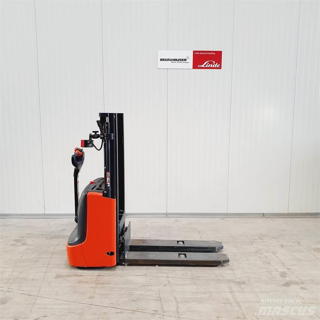 Linde L12 Ručni električni viličar
