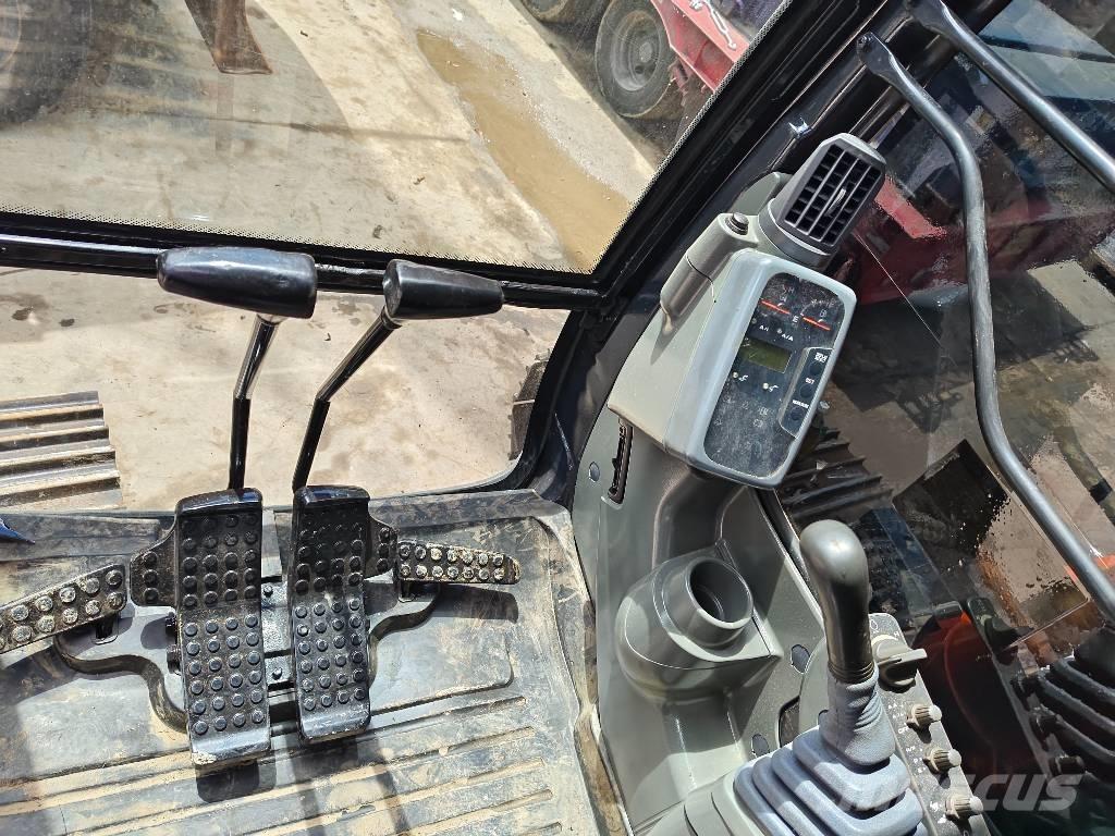 Hitachi ZX 130 LC Bageri gusjeničari