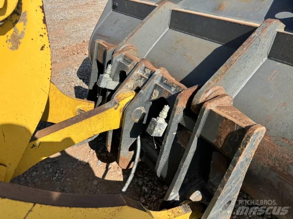 Komatsu WA 320 Utovarivači na kotačima