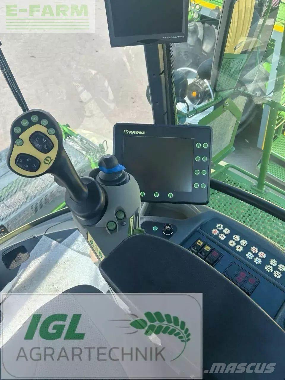 Krone big x 700 i Strojevi za krmu na vlastiti pogon