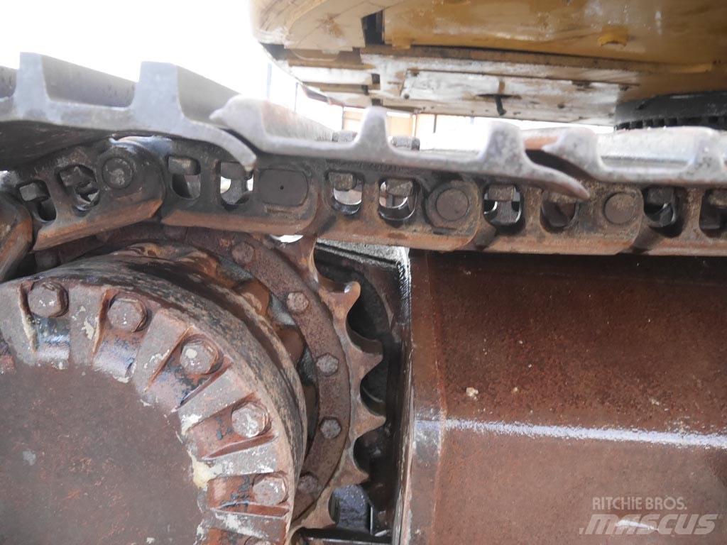 CAT 320D LRR Bageri na kotačima