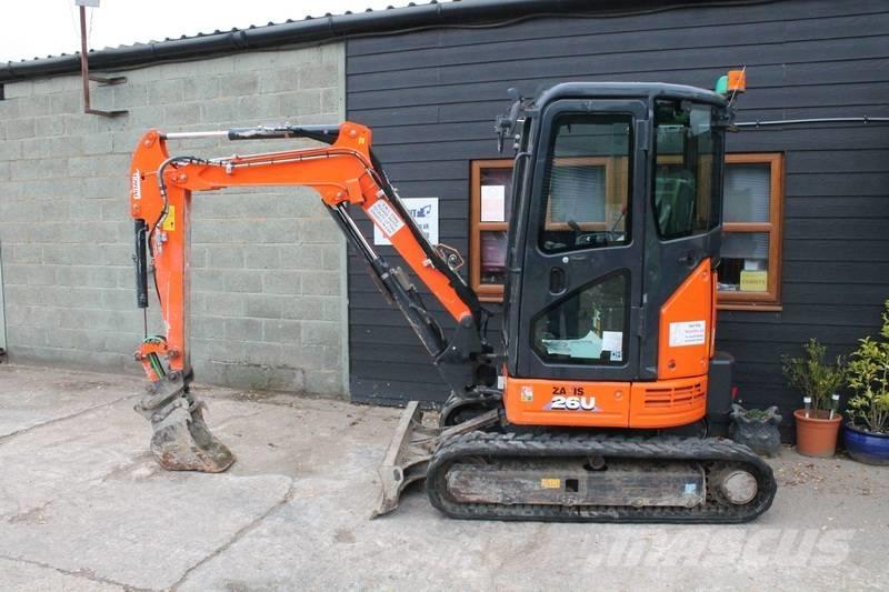 Hitachi ZX 26 U Mini bageri <7t