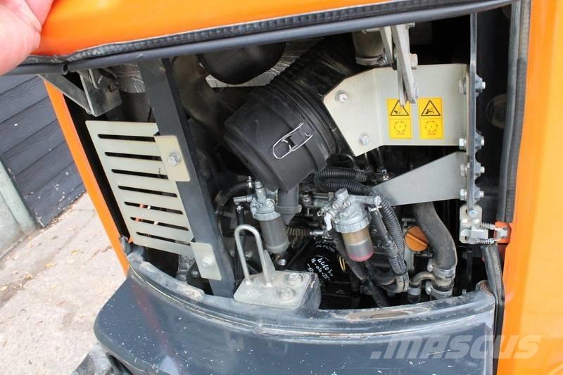 Hitachi ZX 26 U Mini bageri <7t
