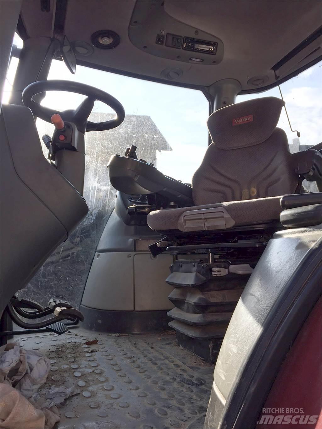 Valtra S280 Traktori