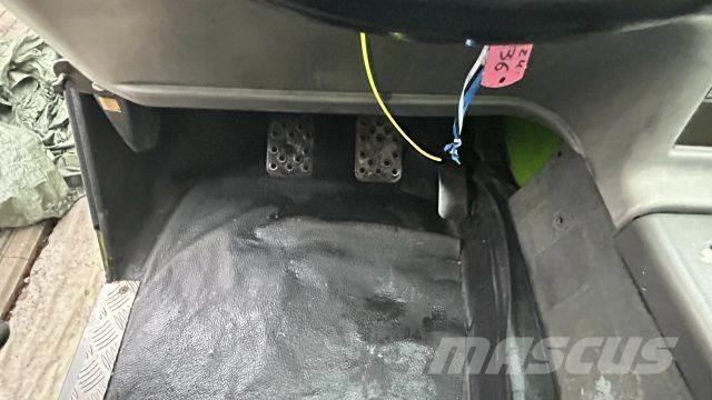Merlo P32.12EVS Teleskopski viličari