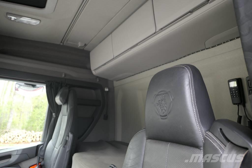 Scania R00B6x2*4NB Rol kiper kamioni s kukama za dizanje