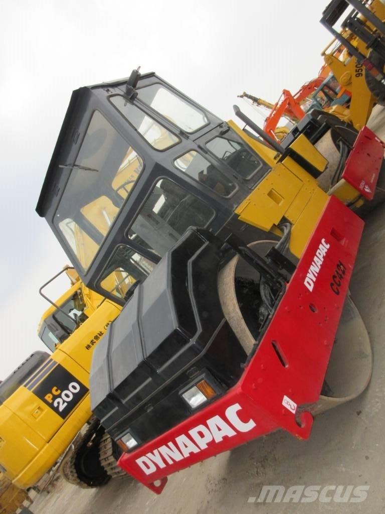 Dynapac CC 421 Valjci sa dvojnim bubnjem
