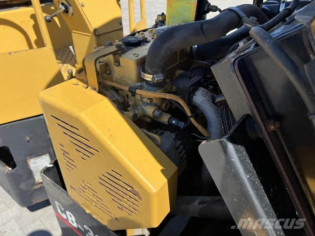 CAT CB 334E Valjci sa dvojnim bubnjem