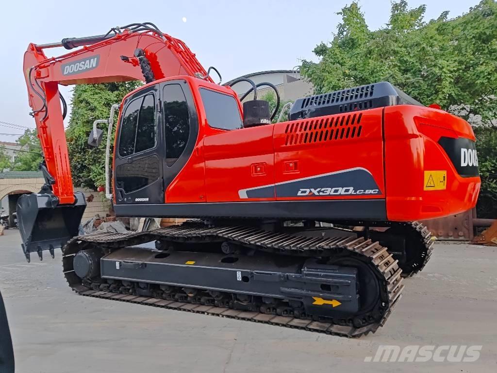 Doosan DX 300 LC-9C Bageri gusjeničari