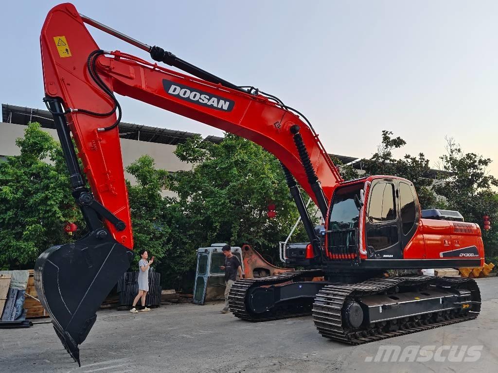 Doosan DX 300 LC-9C Bageri gusjeničari