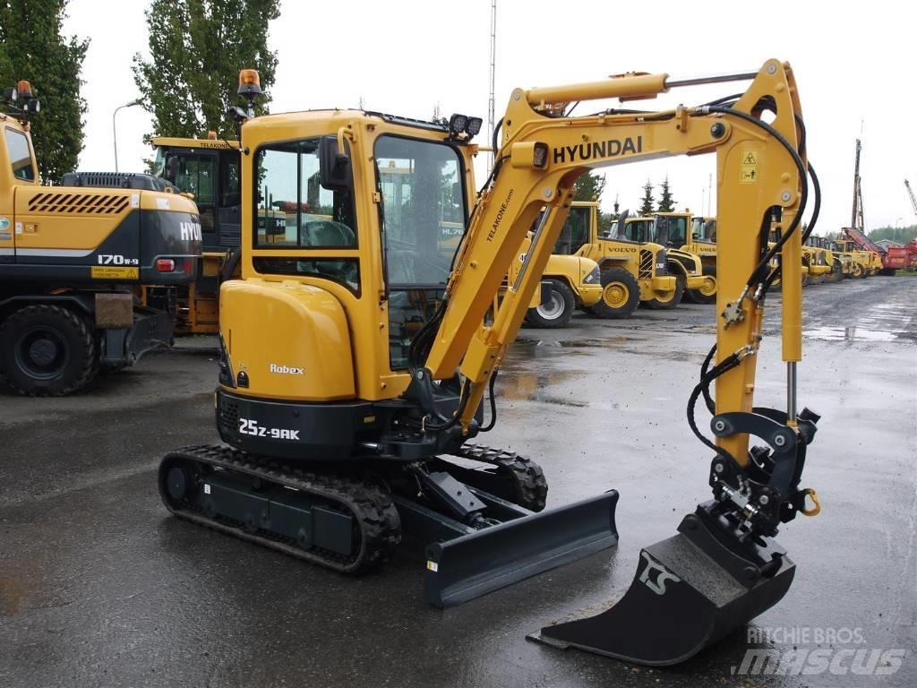 Hyundai R25Z-9AK Mini bageri <7t