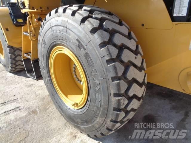 CAT 926M Utovarivači na kotačima