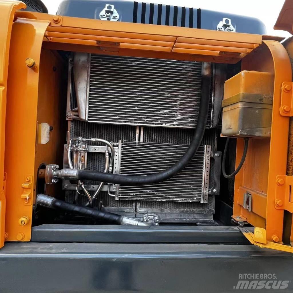 Hyundai R220-9S Bageri gusjeničari
