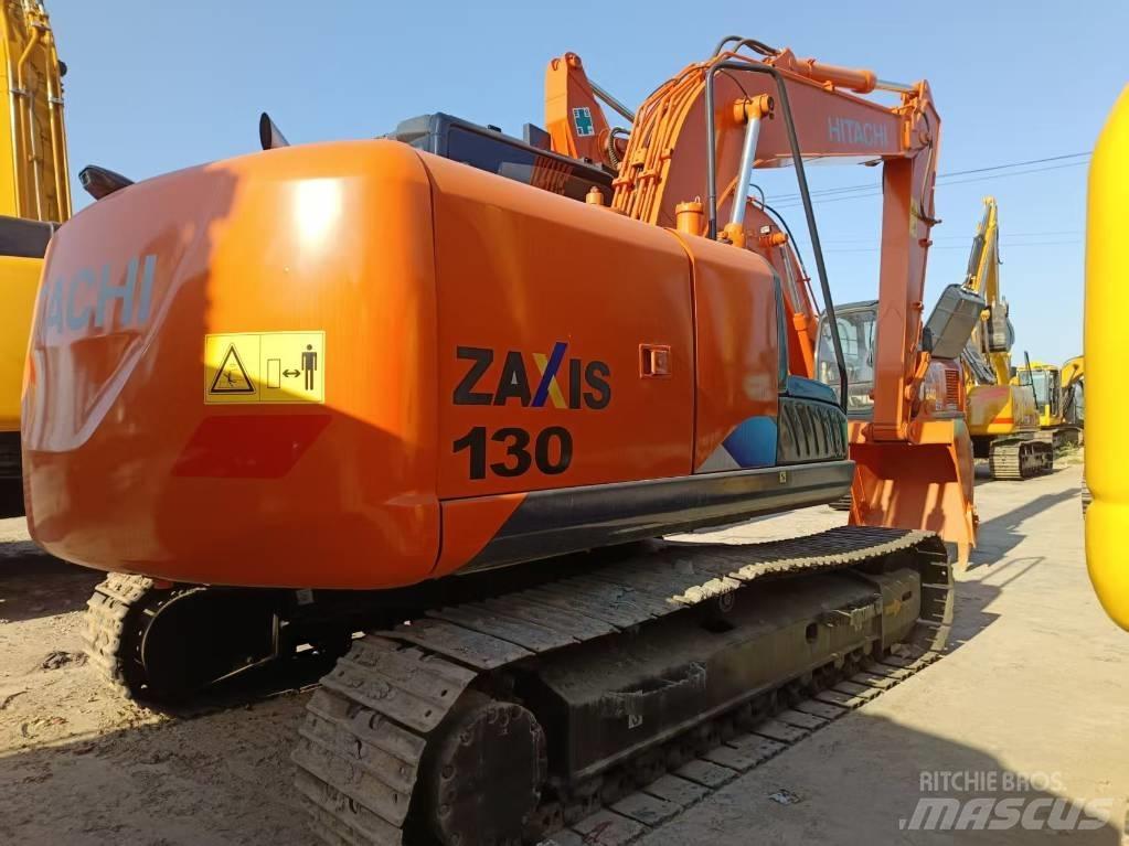 Hitachi ZX130-5A Bageri gusjeničari